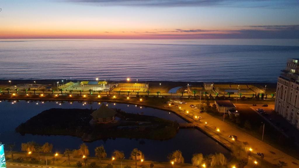 Gorgiladze Black Sea Apartment Batumi Luaran gambar